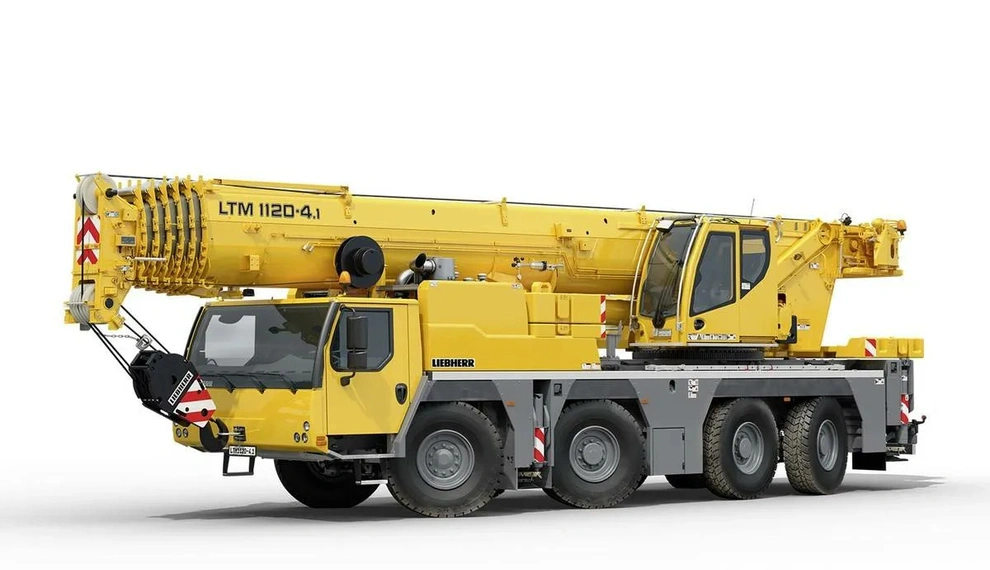 Колесные краны Liebherr: мощность, надежность и точность управления